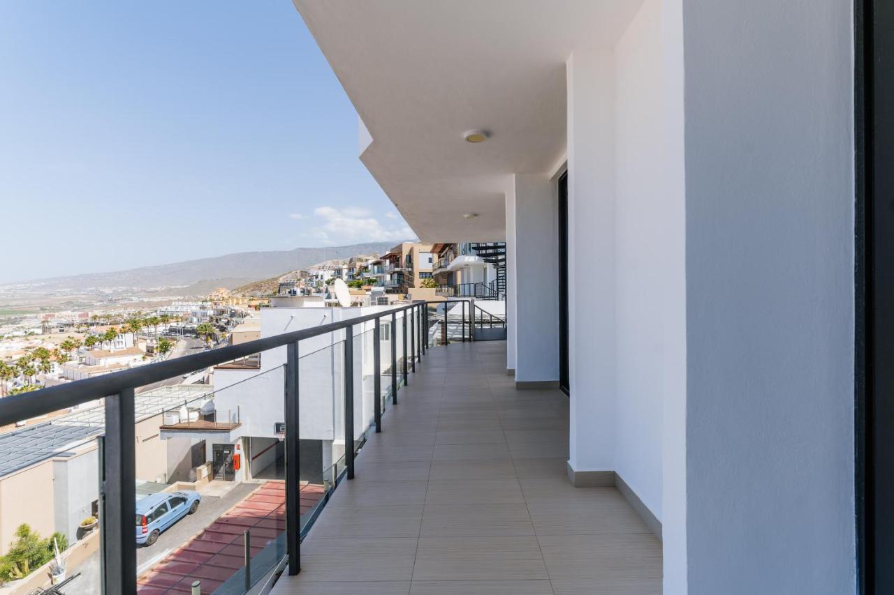Sunset White Villa - Ocean View, Jakuzzi, Heated Pool, Air-Conditioning, Grill Playa de las Americas  Eksteriør bilde