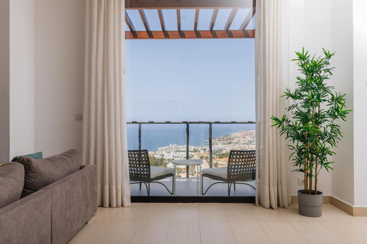 Sunset White Villa - Ocean View, Jakuzzi, Heated Pool, Air-Conditioning, Grill Playa de las Americas  Eksteriør bilde