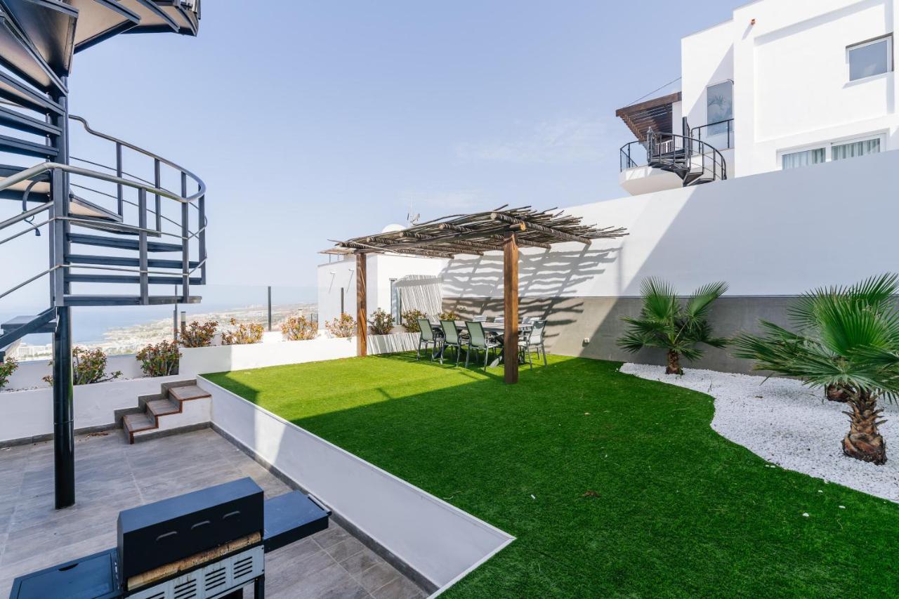 Sunset White Villa - Ocean View, Jakuzzi, Heated Pool, Air-Conditioning, Grill Playa de las Americas  Eksteriør bilde