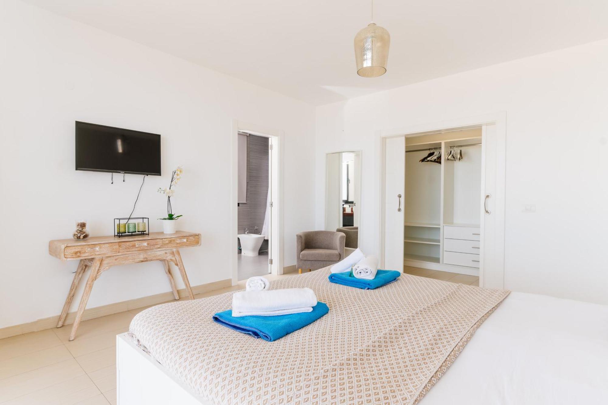 Sunset White Villa - Ocean View, Jakuzzi, Heated Pool, Air-Conditioning, Grill Playa de las Americas  Eksteriør bilde