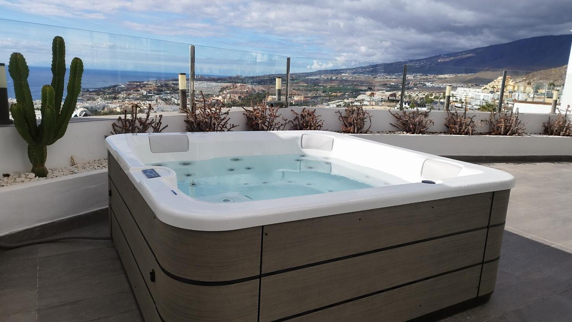 Sunset White Villa - Ocean View, Jakuzzi, Heated Pool, Air-Conditioning, Grill Playa de las Americas  Eksteriør bilde
